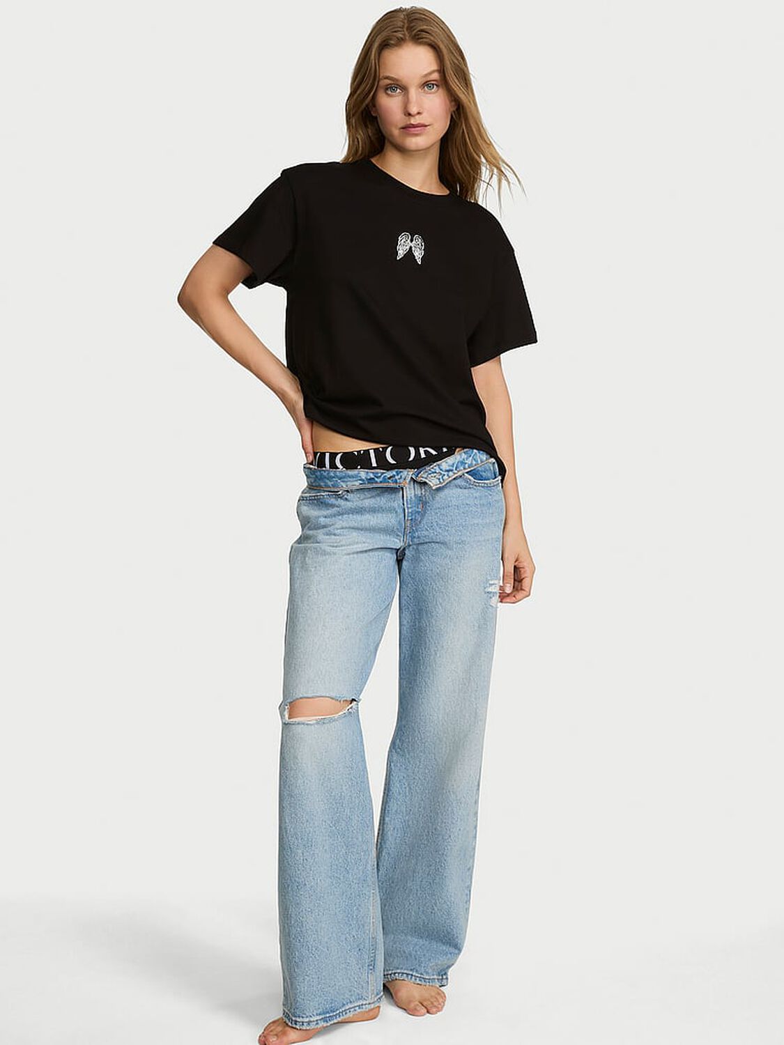 vs Angel Essentials 100% Cotton Boyfriend Oversized Tee Black W/Graphic 1 of 3 
