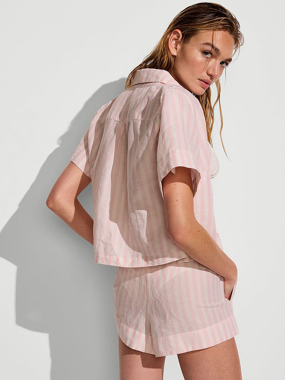 vs Victoria's Secret Swim Beachwear Heritage Stripe Linen Boxy Short-Sleeve Top Iconic Stripe 2 of 3 