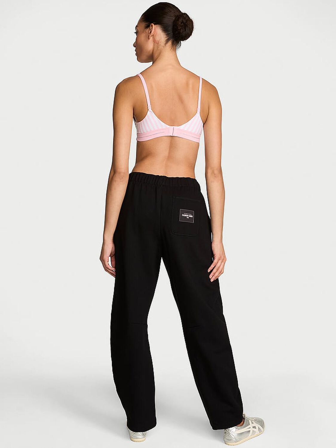 vs Angel Essentials VSFS '26 Iconic Fleece Barrel Sweatpant Black 3 of 4 