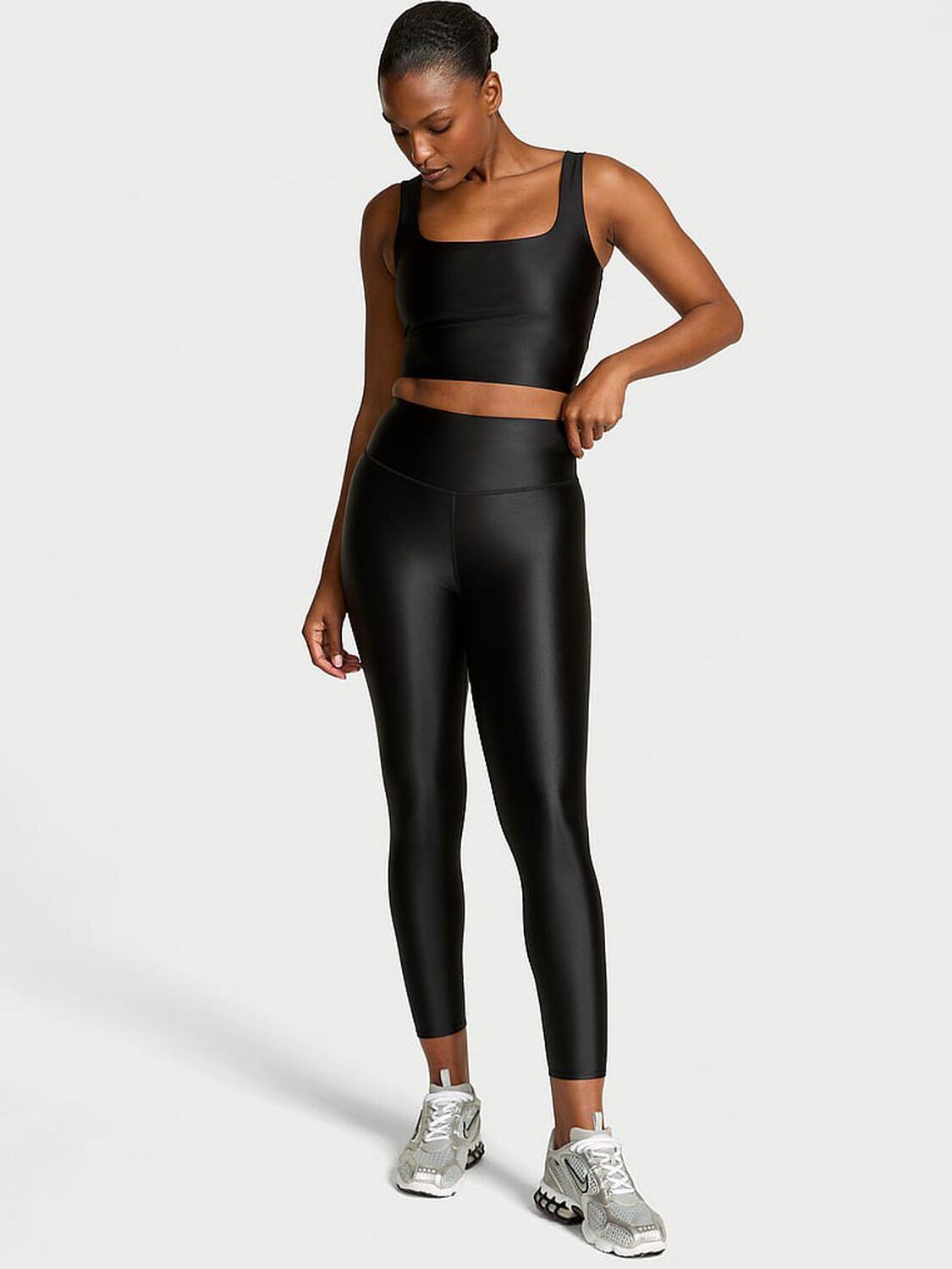 vs Vsx VSX GlossyTech&trade; Legging 1 of 3 