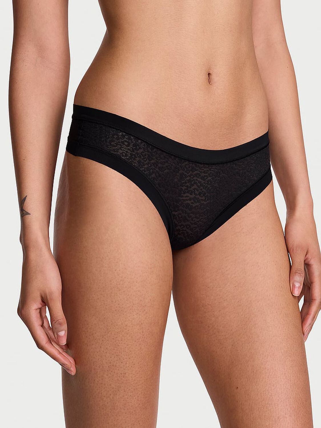 vs No-Show No-Show Leopard Lace Thong Panty Black 1 of 4 