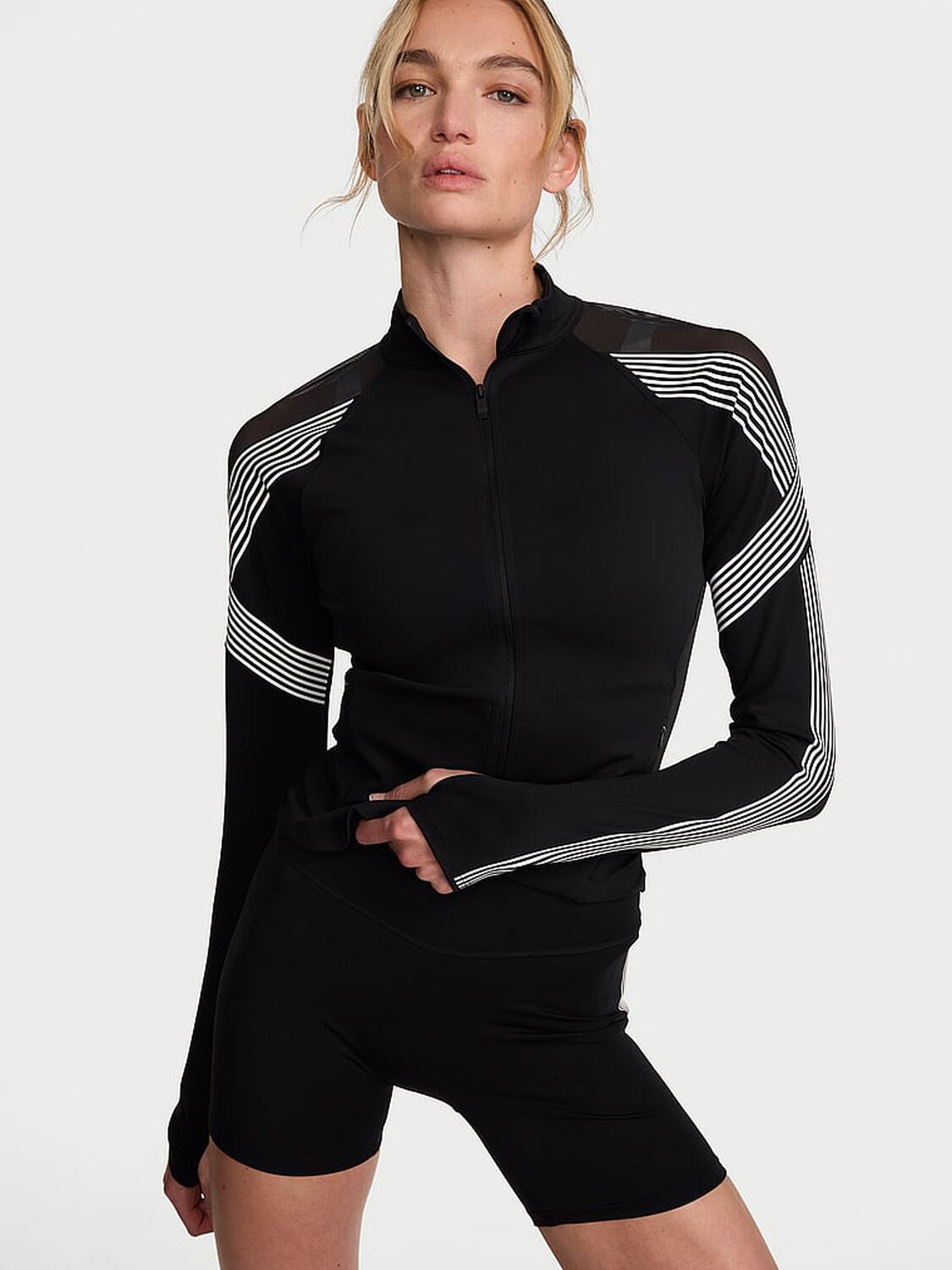 vs Vsx VSX Elevate&trade; Refined Contours Full-Zip Jacket Black 1 of 4 
