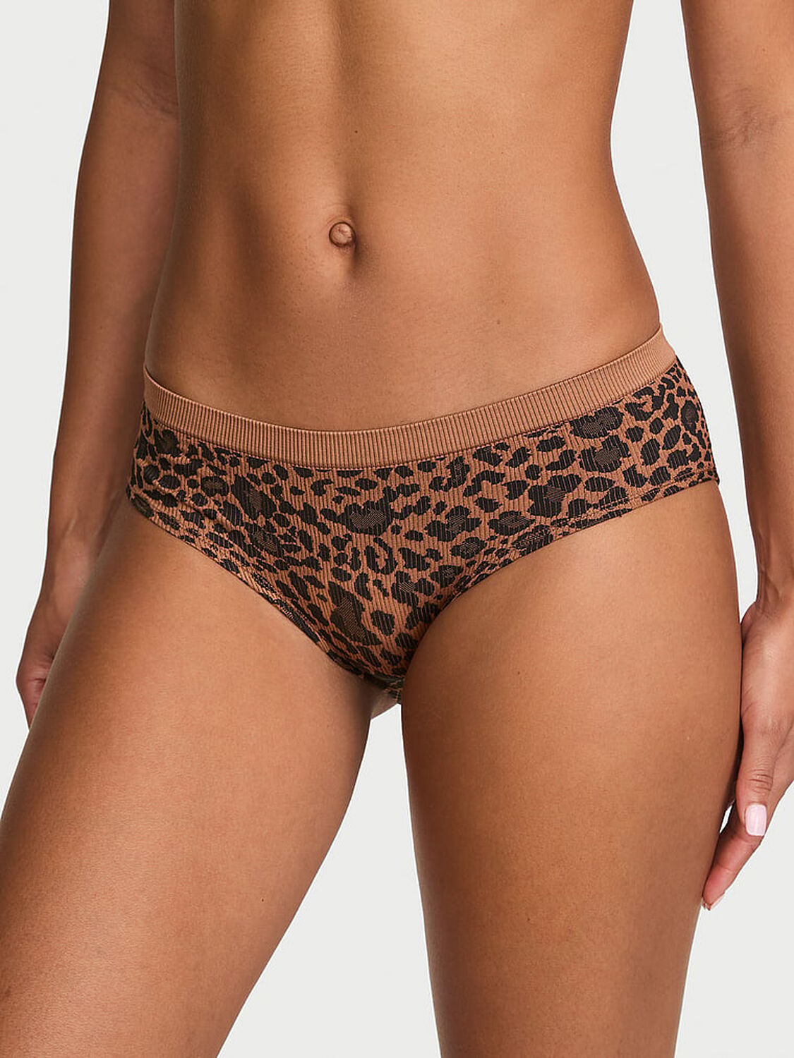 vs Seamless Seamless Leopard Rib Hiphugger Panty Leopard 1 of 2 