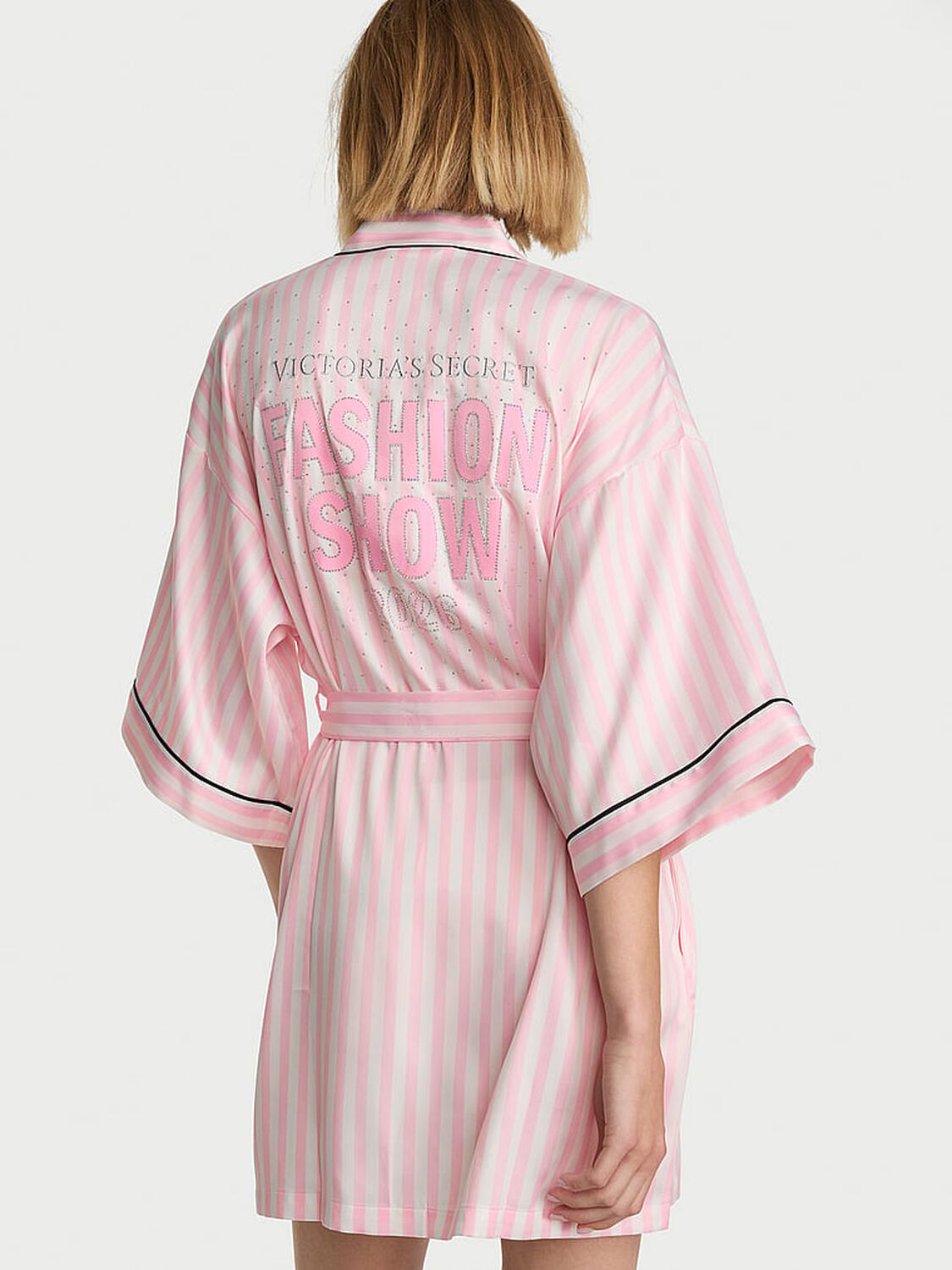 vs Victoria's Secret Signature Satin Short Piped Robe Pink Heritage Stripes 2 of 3 