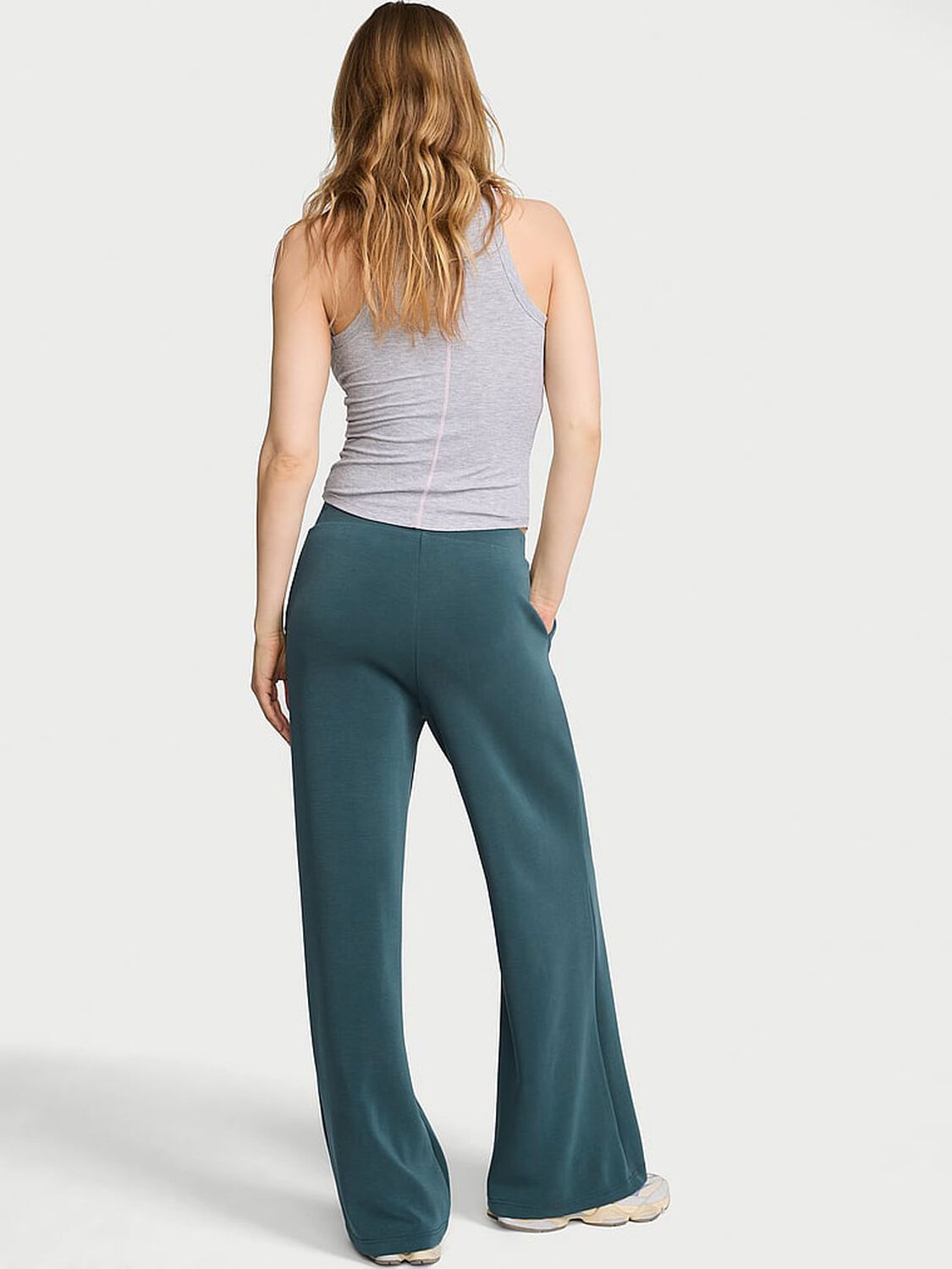 vs Vsx Featherweight Knit Wide-Leg Pant 2 of 2 