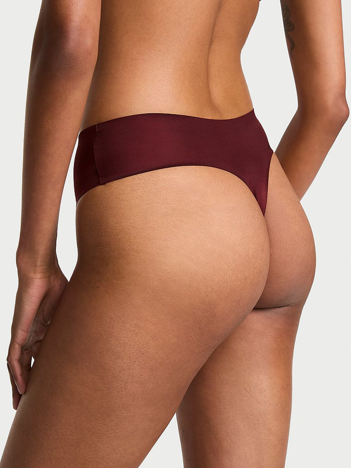 vs No-Show No-Show Mid-Rise Thong Panty Cherrywood 2 of 4 