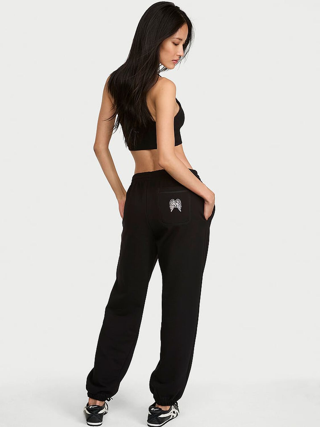 vs Angel Essentials Iconic Fleece Relaxed Jogger Sweatpant Black 2 of 3 